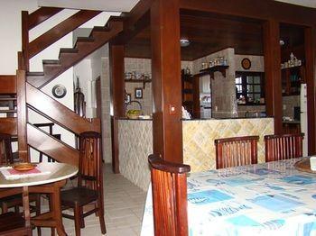 Casa Do Telhado Pensão 2*